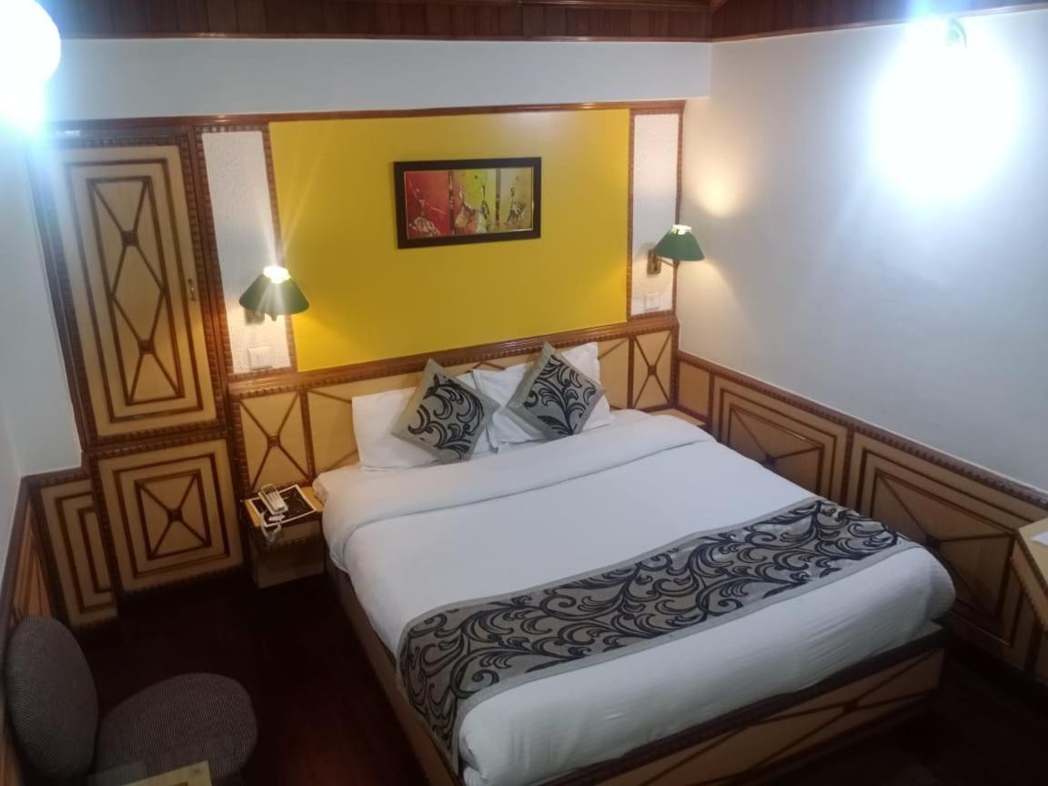 Hotel Sangeet Shimla Eksteriør bilde